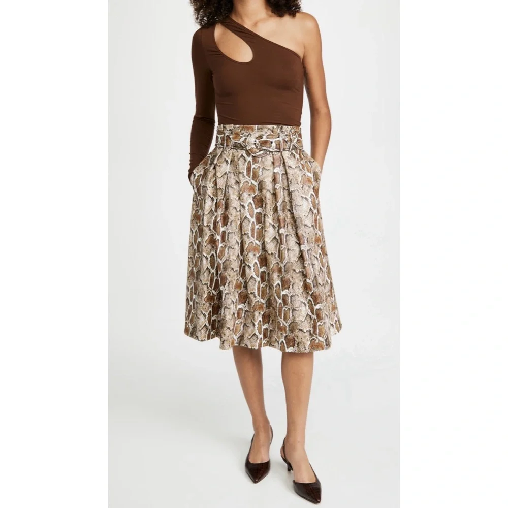 🤎 reformation top 🤎 - Picture 3 of 9